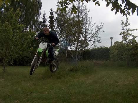 Kawasaki Kx 85 DK 1. plads Solgt - Fant en lille stak jord i haven billede 3