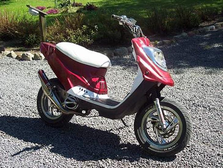 {{currentPhoto.altText}} billede {{currentPhoto.number}}