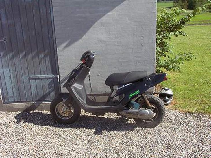 {{currentPhoto.altText}} billede {{currentPhoto.number}}