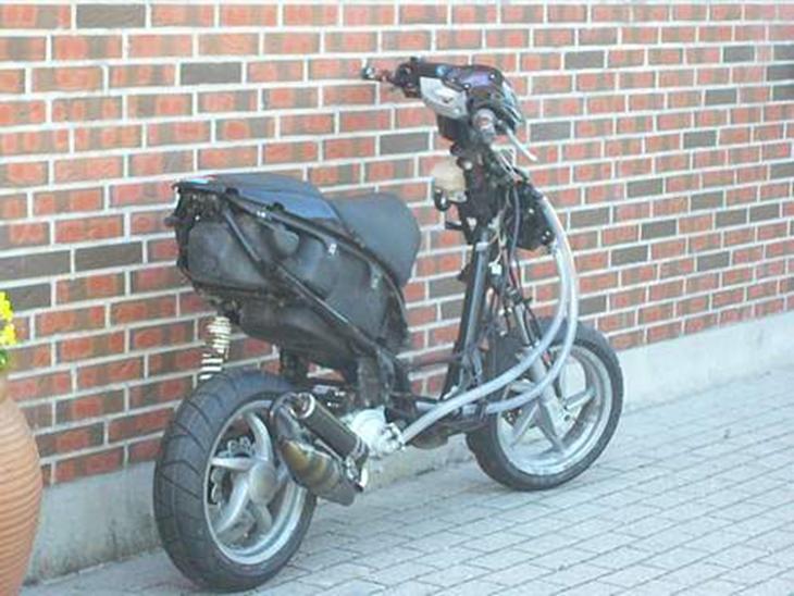 {{currentPhoto.altText}} billede {{currentPhoto.number}}