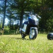 Aprilia sonic nakket..