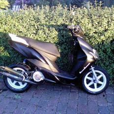 Yamaha jog r (solgt)