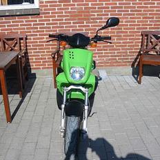 Yamaha Slider (TIL SALG)