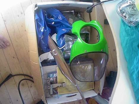 Yamaha FS 1 DX - Fyldt med tun, reservedele og en meget grim kåbe ! billede 2