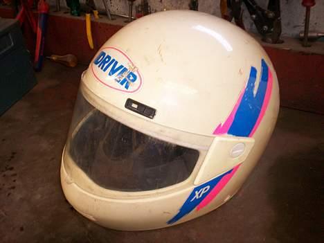 Suzuki Fz50 (Solgt) - Min Hjelm... Inden den blev malet pink... billede 15