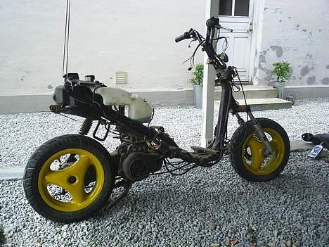 Yamaha Neos // Solgt - Så kom fælgene på.. billede 9