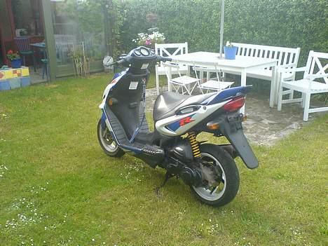 Suzuki Katana AY50 R LC *SOLGT* billede 5