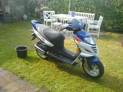 Suzuki Katana AY50 R LC *SOLGT* billede 9