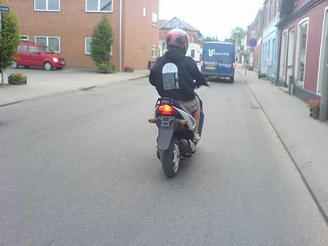 Suzuki Katana AY50 R LC *SOLGT* billede 16