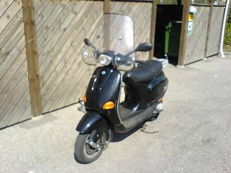 Piaggio ET2 (SOLGT) billede 1