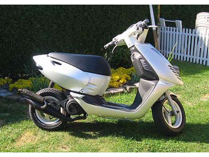 {{currentPhoto.altText}} billede {{currentPhoto.number}}