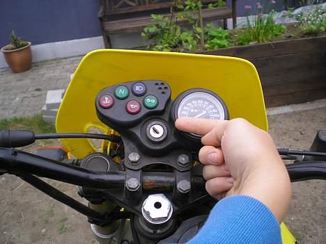 Suzuki RMX billede 3