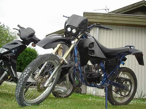 Suzuki Rmx Projekt solgt. billede 1