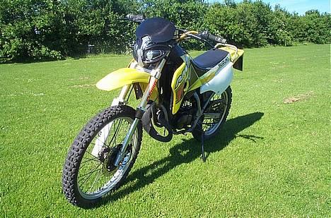 Suzuki RMX 50 (solgt) billede 1