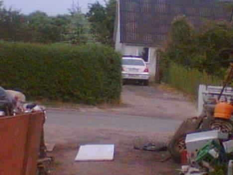 Suzuki Smx "Solgt" - D. 18 Juni 2006 - De holdte oppe ved naboen, han kørte i bil som 17årig og uden plader ;) billede 14