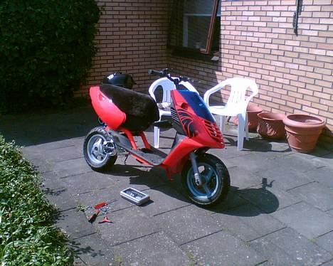 Aprilia Sonic ..::SOLGT::.. - Billedet er taget d. 19-06-2006 billede 9