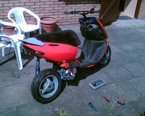 Aprilia Sonic ..::SOLGT::.. - Billedet er taget d. 19-06-2006 billede 11