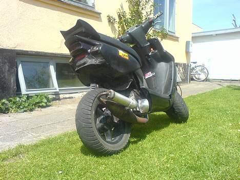 Yamaha Spy - Fedt billed :D . Kan virkelig se den er blevet hævet. billede 3