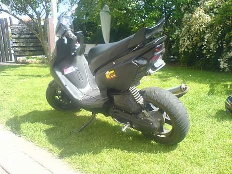 Yamaha Spy - Fedt billed :D . Kan virkelig se den er blevet hævet. billede 4