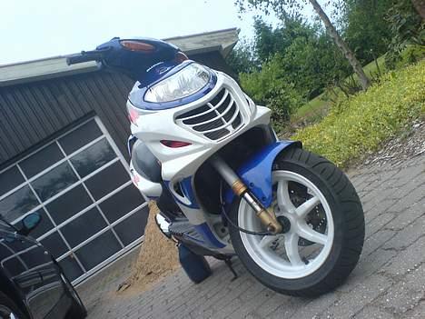 Suzuki Katana AY50 R LC *SOLGT* billede 17