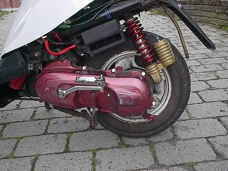 Yamaha jog (solgt) billede 9