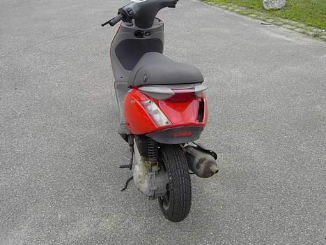 Piaggio zip 2000 lc bytted billede 3