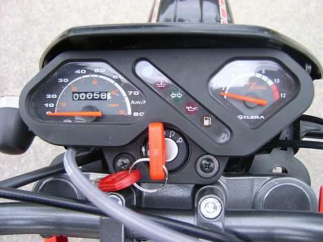 Gilera SMT - Solgt! :( - 20/6-06: Instrumentbrættet i dagslyset :) billede 10