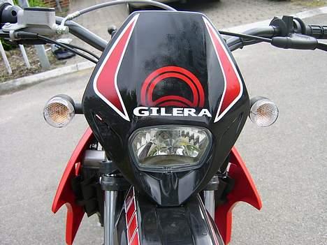 Gilera SMT - Solgt! :( - 20/6-06: Fronten.. :) billede 13