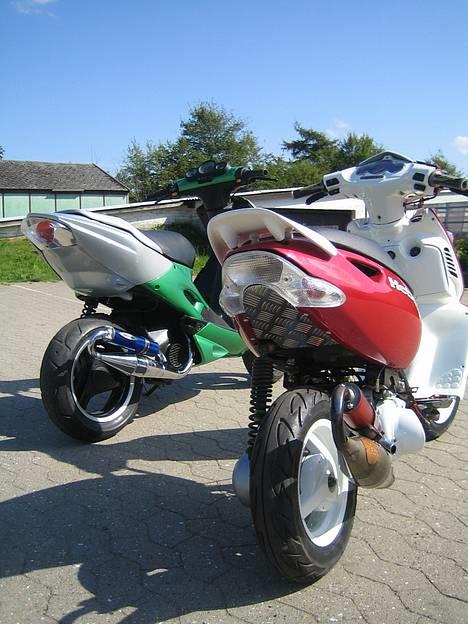 Aprilia Sonic GP - SOLGT - - Peter S og jeg  billede 2