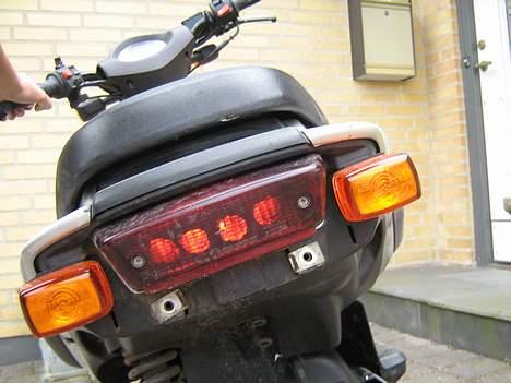 Yamaha slider STJÅLET !!!!!!!! - Et eller andet skørt ved baglygten. (: Skal snart males, Har sleben de værste ridser billede 16