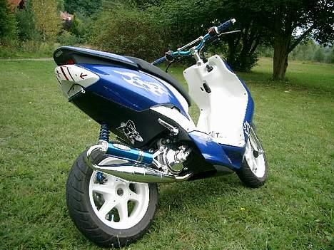 Yamaha Jog R LC ( Skriv her ! ) - Rigtig god røv !! :P billede 4