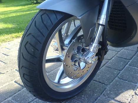 Gilera Runner SP - 14 tommer fælg, og bremseskiver både for og bag!!! billede 8