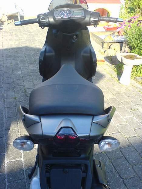 Gilera Runner SP - Du får en fed og en superdejlig køretur på det brede og behagelige sæde!  billede 9