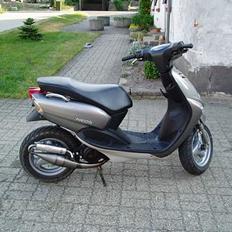 Yamaha neos solgt