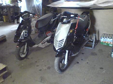 Aprilia Sonic EVO LC - Solgt - Som den står pt sammen med Morten´s .  billede 9