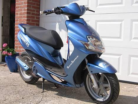 Yamaha jog r - Pocahontas er pillet af igen ! billede 3