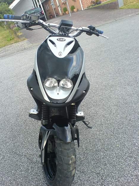 PGO Pmx Naked billede 2