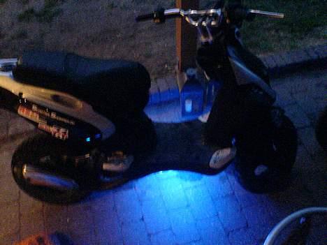 PGO Pmx Naked billede 8