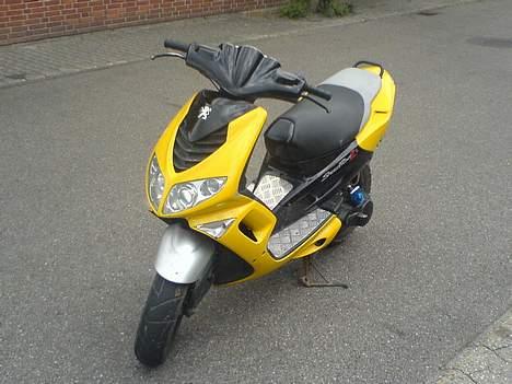 Peugeot Speedfight.2 ac - tro nok at den skal blive flot ik? jeg er til salg/bytte med alt så bare skriv billede 1