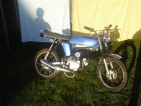 Yamaha FS-1 4 gear K1 SOLGT - Nyt billed (25/10) Komplet lygtehus, cylinder, topstykke, krumtap, stempel, muffer og styr er skiftet. billede 1