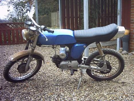 Yamaha FS-1 4 gear K1 SOLGT - Oss lige efter jeg havde købt den .. Der ligner den ikk den er noget værd. billede 2