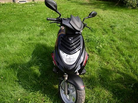 CPI Oliver City (SOLGT) - Rovdyret Foran billede 2