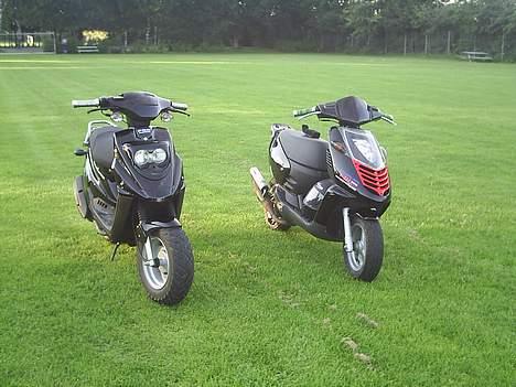 Aprilia Sonic GP (SOLGT) savn :( - Min sonic sammen med min vens Hot   billede 5