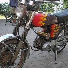 Yamaha 4 Gear * Solgt *