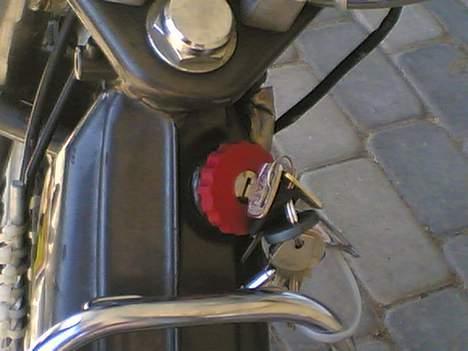 Puch ' Maxi KL - Solgt ! - Synes lige der skulle en lås til benz´en :P billede 12