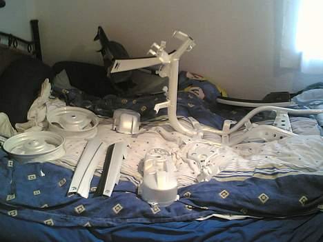 Yamaha jog (MHR) Solgt - Det hvide med guld perlemor er kommet hjem fra maleren. billede 7