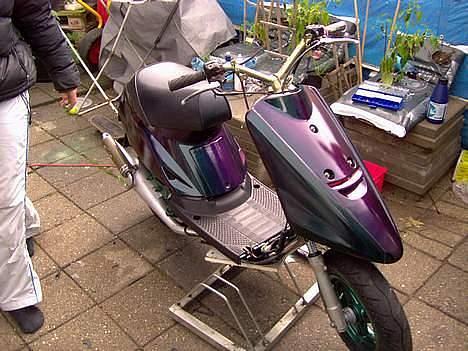 Yamaha JoG | golden chicka:b - gammelt billede da der var kamæleon skjolde og grønne fælge på! billede 14