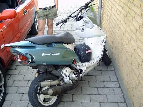 Honda ~<(S F X)>~ 2tal skadet  billede 3