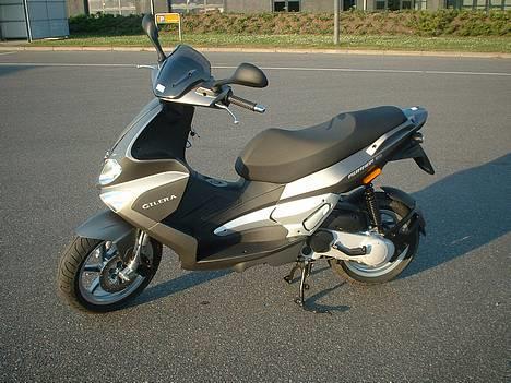 Gilera runner sp (Totalskadet) - se de smukke kurver!!  :p billede 1