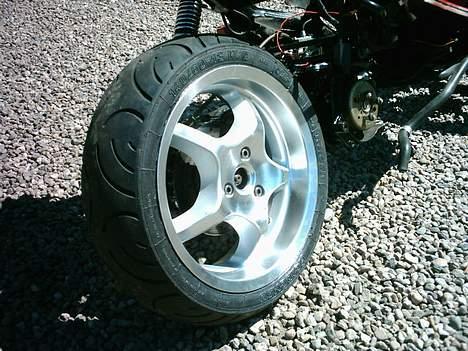 Yamaha aerox LC billede 5